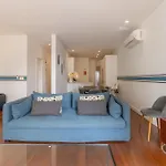 Modern 3br, Terrace, Ac/heating & Self Check-in *