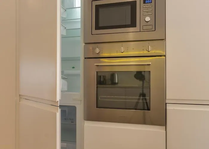 Modern 3br, Terrace, Ac/heating & Self Check-in Apartman *
