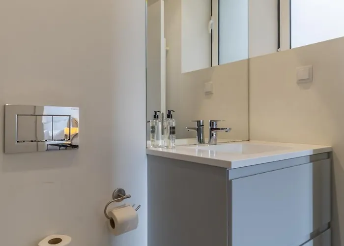 Apartman Modern 3br, Terrace, Ac/heating & Self Check-in