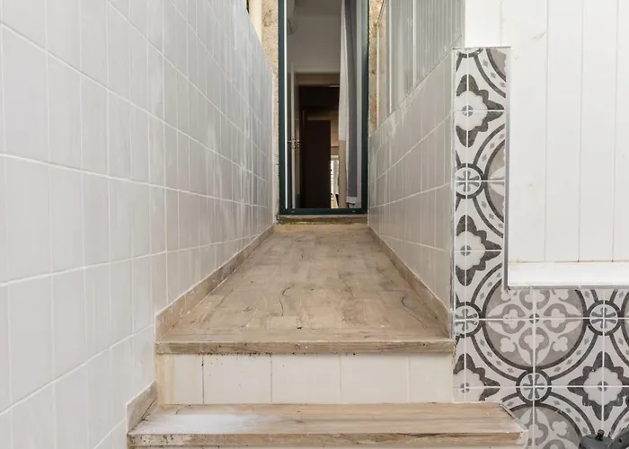 Apartman Modern 3br, Terrace, Ac/heating & Self Check-in *