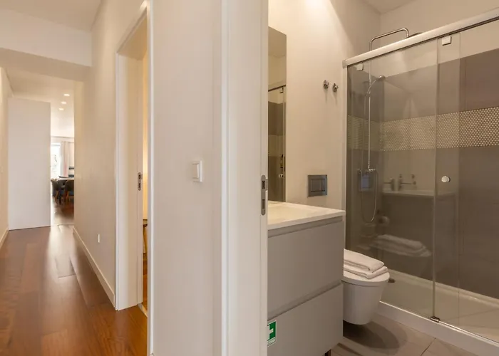 Modern 3br, Terrace, Ac/heating & Self Check-in Apartman *