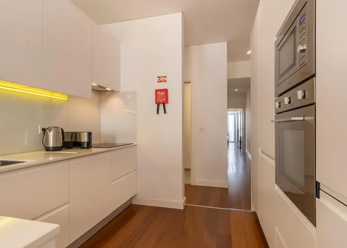 Modern 3br, Terrace, Ac/heating & Self Check-in Lissabon