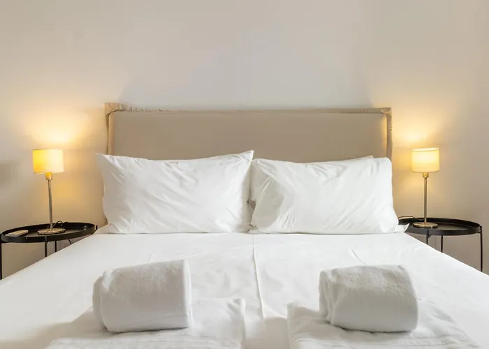 Modern 3br, Terrace, Ac/heating & Self Check-in Appartement